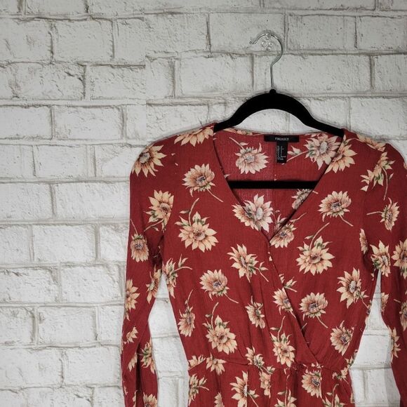 Forever 21 sunflower romper - Picture 2 of 12